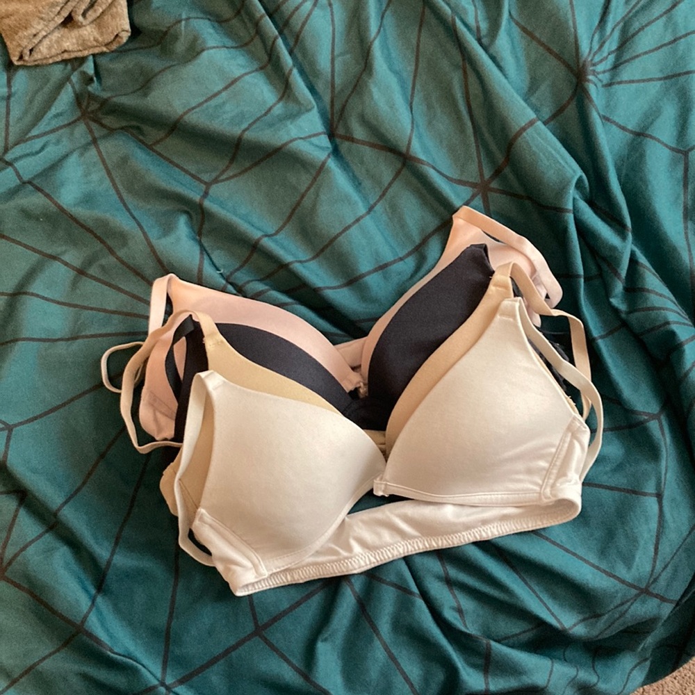 4 set girls bras size 34A